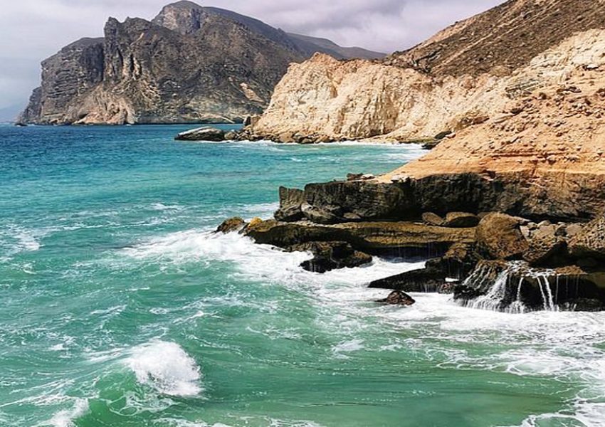 Full-Day East and West Salalah Tour