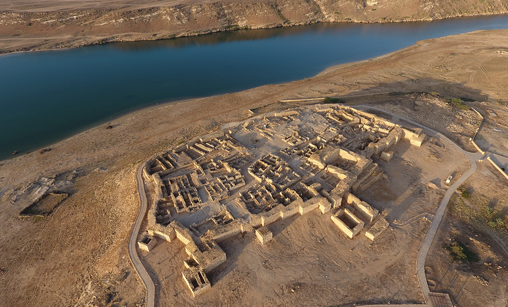 Sumhuram Archaeological Park (Khor Rori)