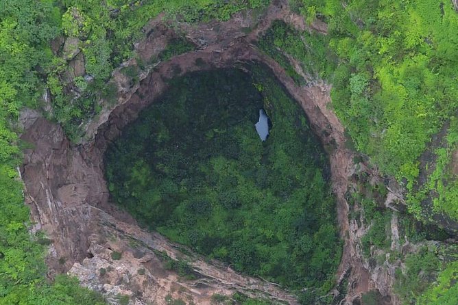 Tawi Atair Sinkhole